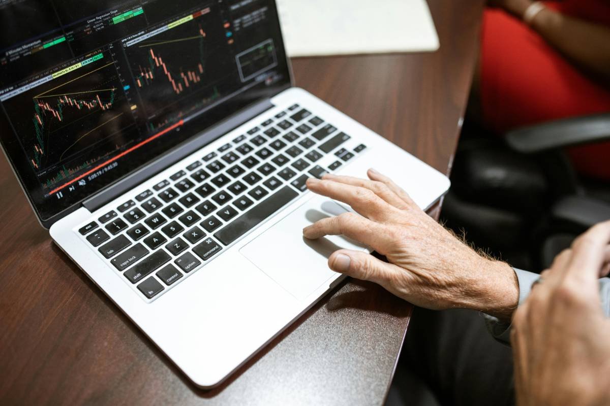 Popular Stock Trading Strategies Traders Use For Profits